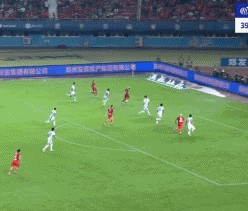 半场：河南1-0国安，钟义浩百场破门，曹永竞射中横梁