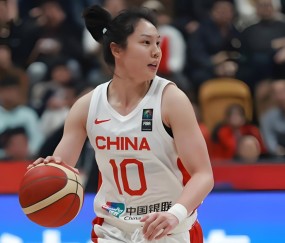 开云平台-女篮赢10分！有3人却开心不起来，表现糟糕 令人失望
