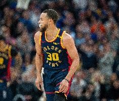 科尔：库里预计将在今天对阵鹈鹕的比赛中迎来复出！